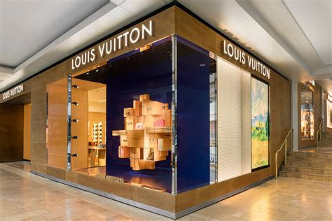 louis vuitton store scottsdale az.